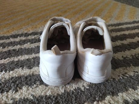 Biele tenisky s pásikmi, h&m,33