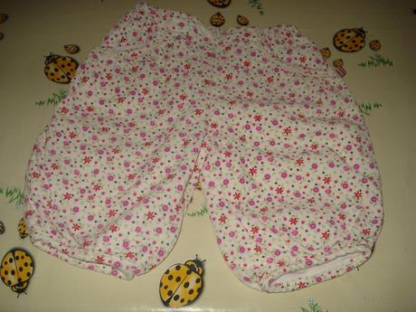 Kvietkovane nohavice na jesen, 56