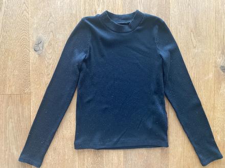 Cierne vrubkovane tricko, abercrombie&fitch,140