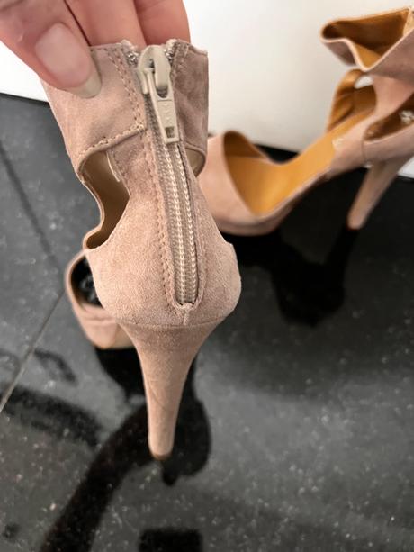 Sartoria leoni sandálky vel.39, 39