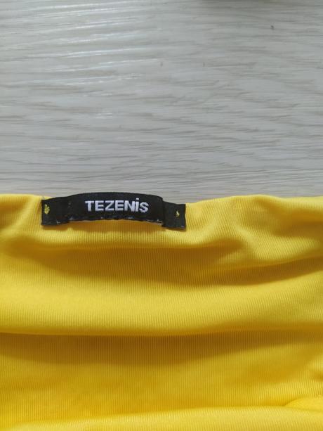 Žlté plavky., tezenis,s