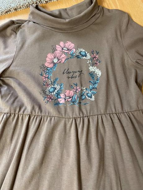 Krásne šaty, sinsay,140