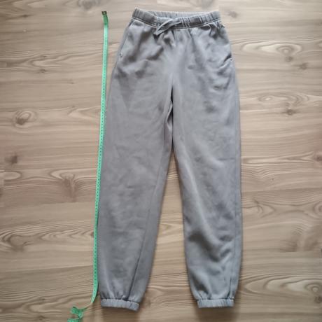 Tepláky h&m 158 veľmi málo nosené, dcéra z nich ve, h&m,158