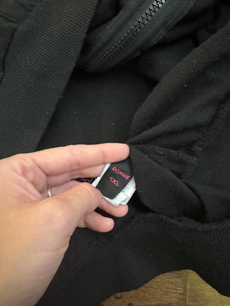 Gotická mikina s krízmi romwe, m