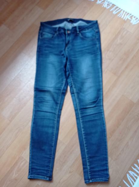 Maxi balik kvalitnych riflí, nohavic vyborny stav, m