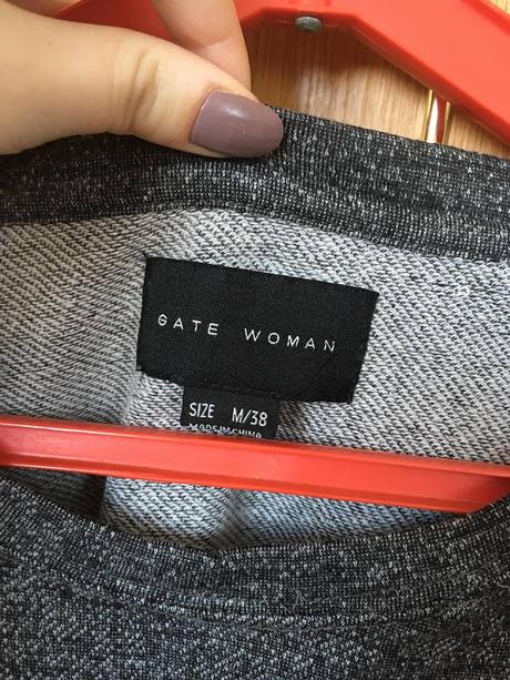 Mikina s ,,hadím" vzorom, gate,38