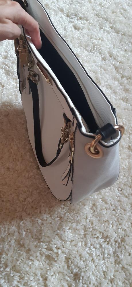 Ri kabelka, river island