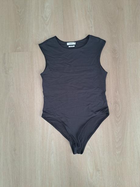 Body reserved, reserved,l