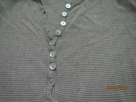 Pohodlne tricko pasikave na gombicky, s