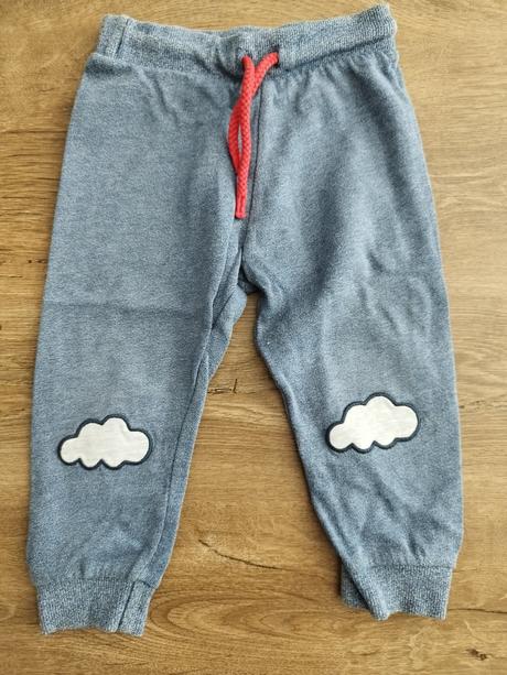 Tepláky zn. disney veľkosť 12-18 mesiacov, disney,74