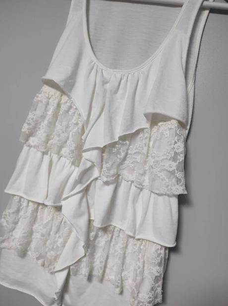 Volánový top, amisu,m