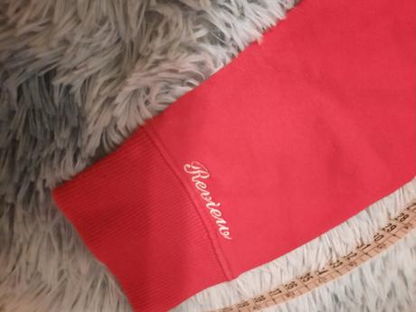 Pekná mikinka značky review, review,146