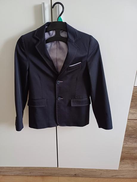 Chlapčenské sako, 134