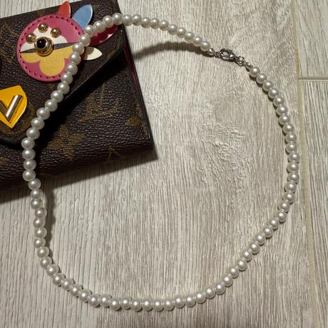 Perličkový náhrdelník,