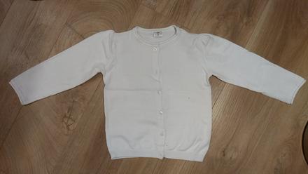 Snehovobiely svetrik v bezchybnom stave, f&f,92