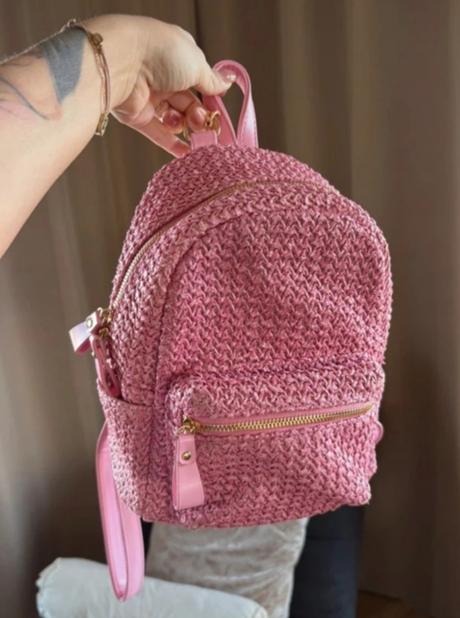 Malý batôžtek deezee, 