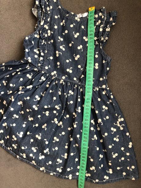 Šaty s čerešňami, 92