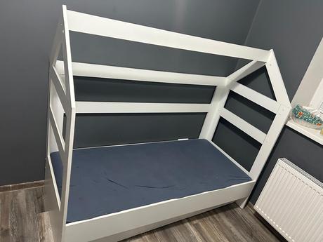 Detská posteľ domček, šírka (cm): 80,dĺžka (cm): 180