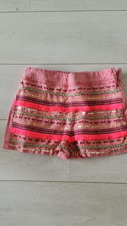 Kratasy, marks & spencer,152