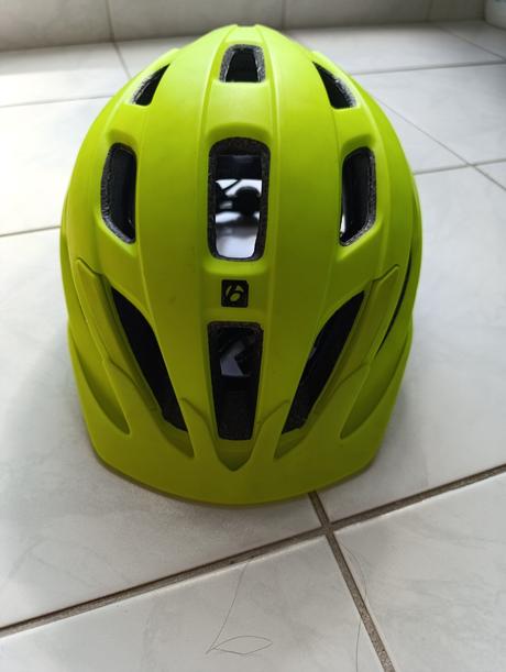 Prilba na bicykel bontrager, m