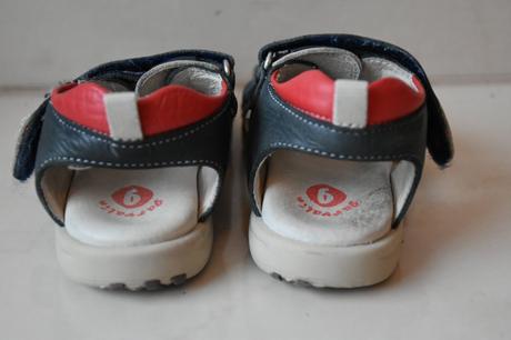 Chlapčenské sandálky veľk.26, 25