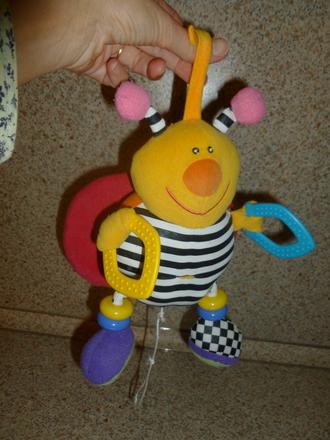 Hračka na zavesenie,