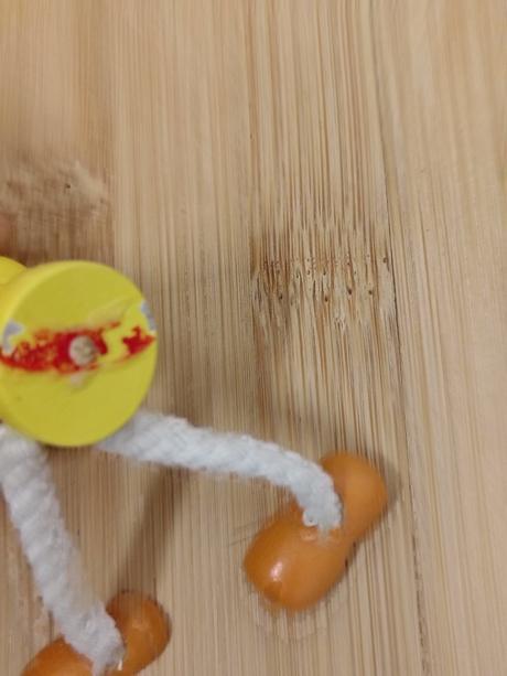 Retro drevený káčer, šnúrkové nohy, 6,5 cm,