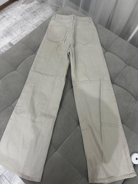 Krémové nohavice s vysokým pásom, 34