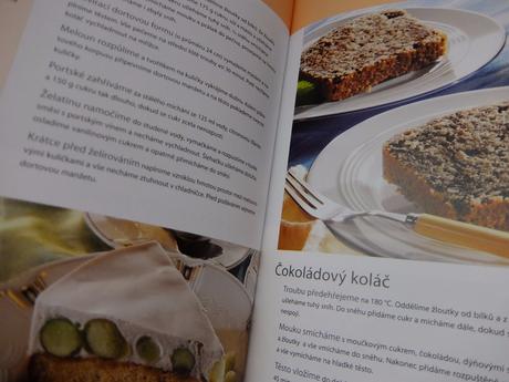 Kniha "všechno o pečení",