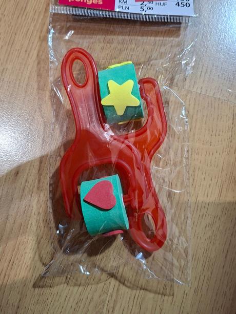 Rôzne pomôcky pre deti na tvorenie a zábavu,