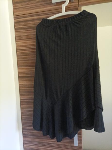 Maxi sukňa asimetrického strihu, reserved,s