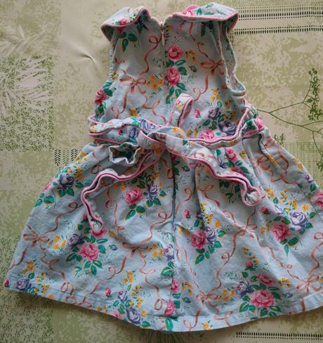 Modré šaty s kvetinovým vzorom, rock, 74-80 cm, 80