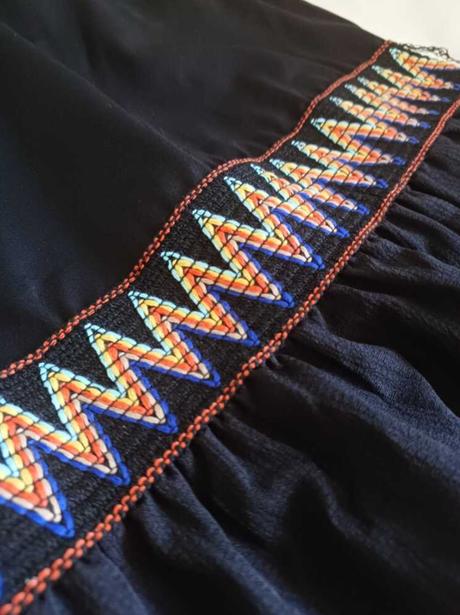 Letné šaty s cik cak vzorom, 36 / s