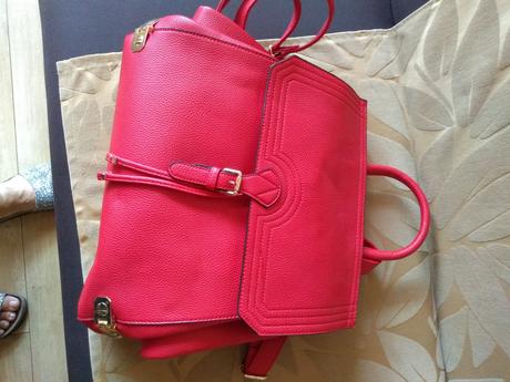 Krásny ruksak s kabelkou, 