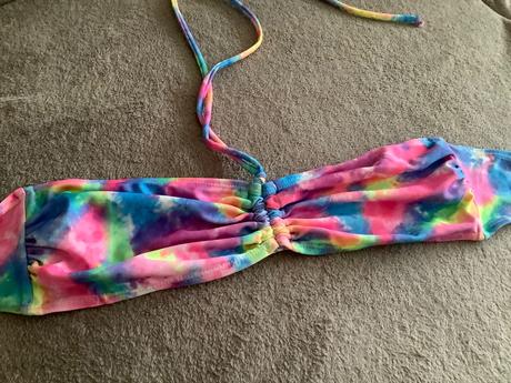 Podprsenka plaviek, 40