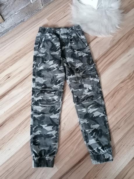 Maskacove nohavice, 128