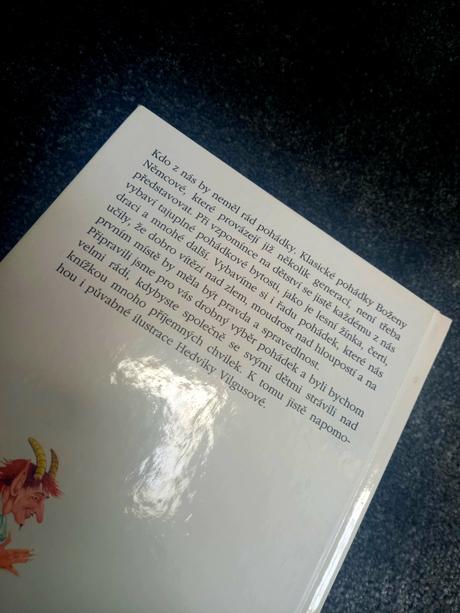 Kniha cert a kaca a jine pohodky, 