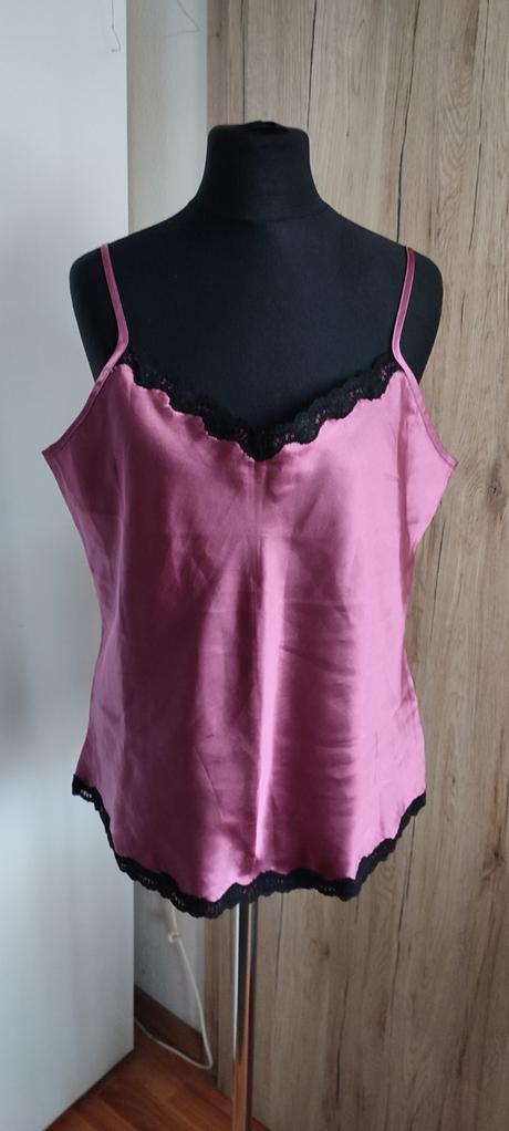 Vrchný diel z pyžamka, 42