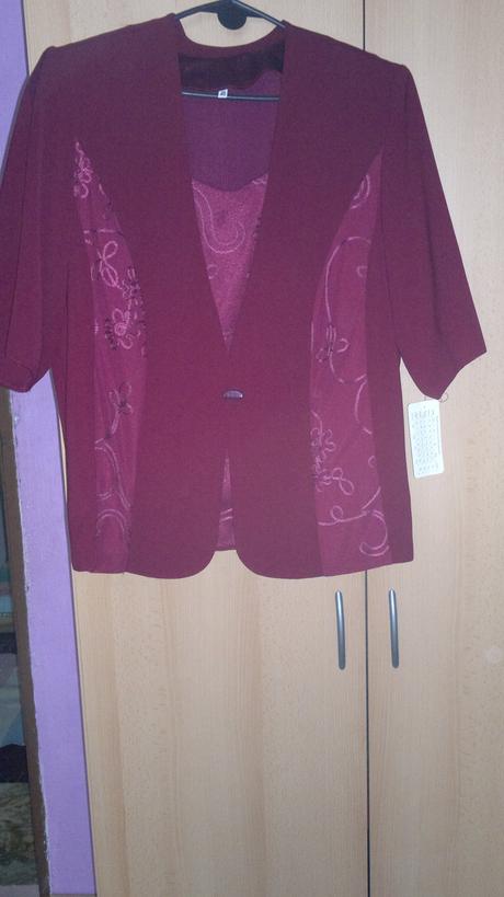 Elegantny komplet sako, sukna, bluzka, 188