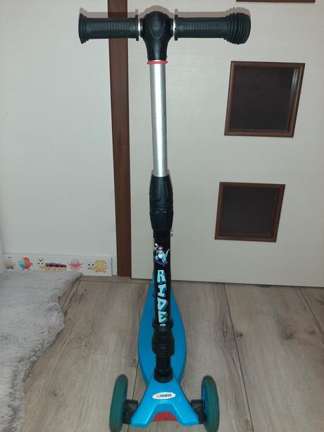 Kolobezka rider svetielkukúca, 