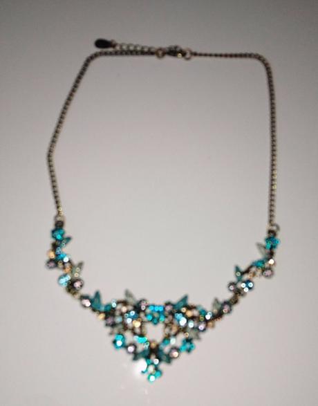 Náhrdelník a náušnice, 