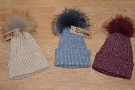 Moderná čiapočka s bohatým brmbolcom, yumi,34 - xxxl