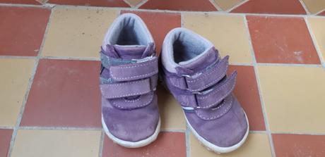 Tenisky dievcenske kozene c.22, 22