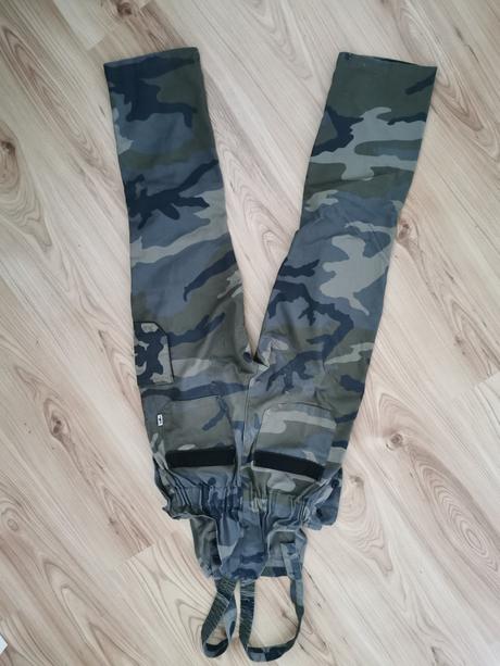 Dievčenské montérky, 140