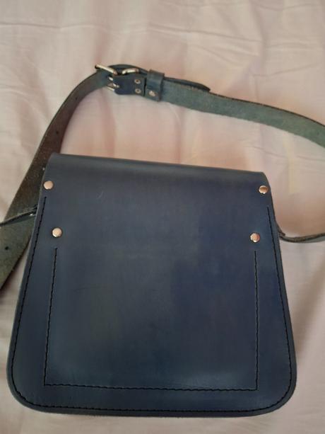 Kožená kabelka eggo,