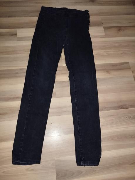 Slávnostné elastické rifle, c&a,s