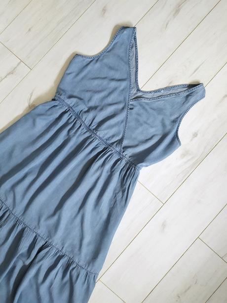 Šaty z odľahčenej jeansoviny, 50