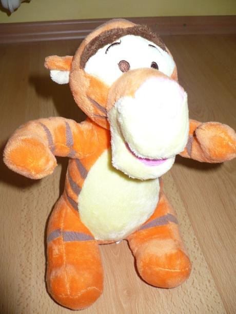 Plyšák tiger z winnie the pooh,
