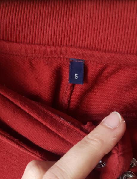 Červené teplákové nohavice, s