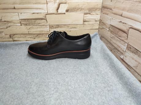 Clarks 41 - dámske kožené čierne poltopánky, clarks,41